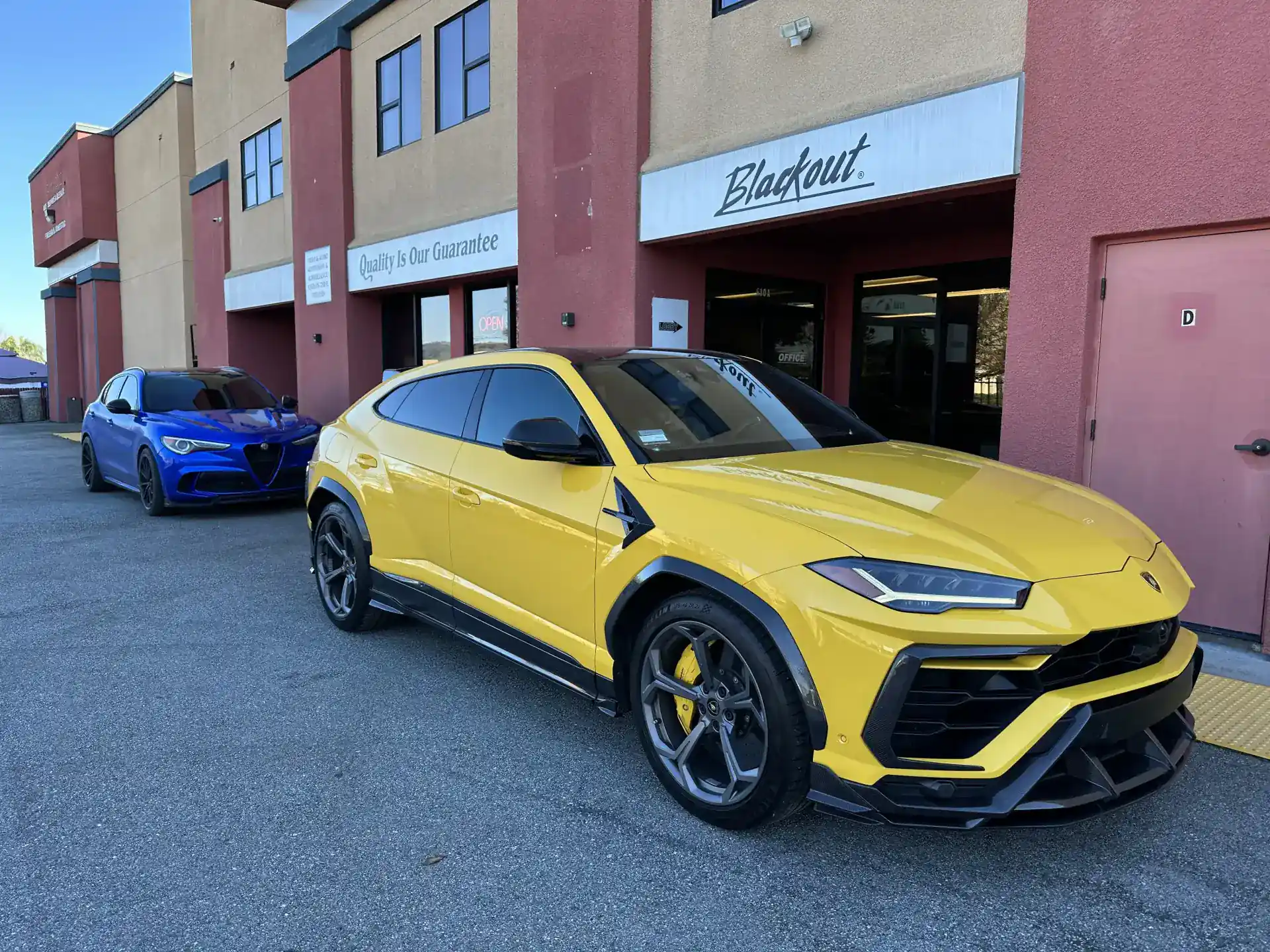 2024 Lamborghini Urus - Full Tint Package - Image 2