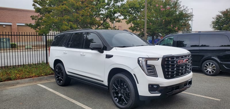 Yukon Denali - Gloss Black Wrap + Tint